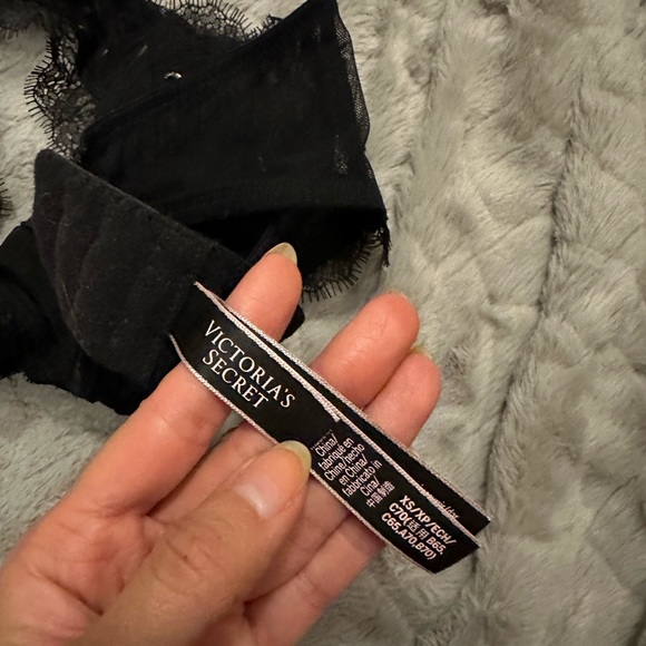 Lacey Black Halter Bra from Victoria’s Secret - Picture 4 of 10